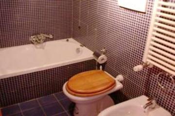 Lella Hotel 2*