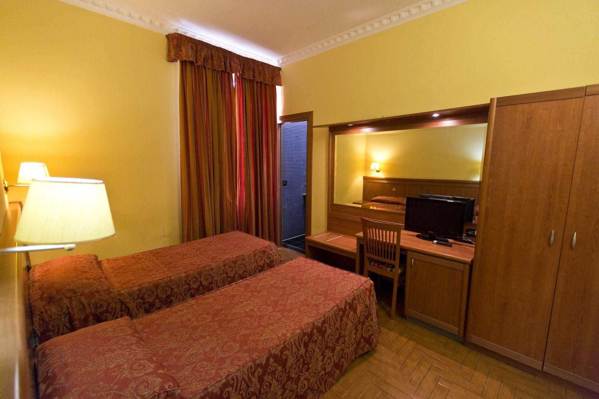 Lella Hotel Roma